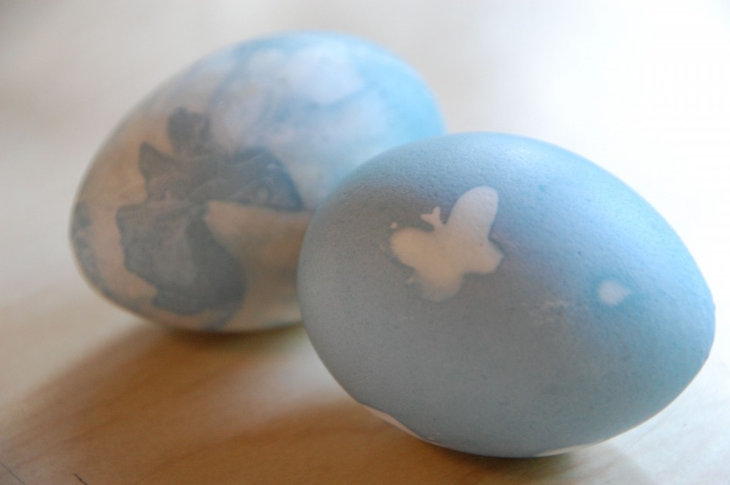 vegetable-dyed easter eggs