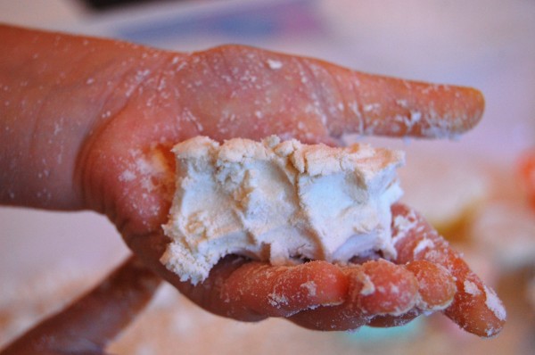 How to Make Cloud Dough, the funnest, easiest dough recipe around | TinkerLab.com