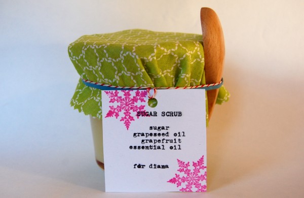 Easy handmade gifts | Make your own sugar scrub | TinkerLab.com