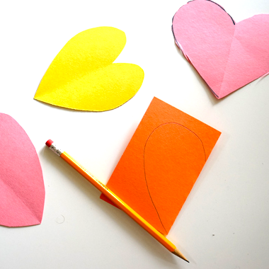 how to cut a heart out of paper