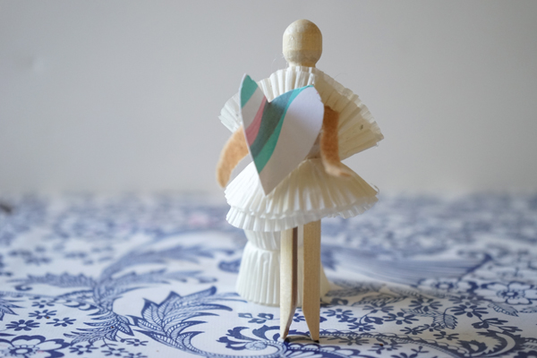Turn cupcake liners into Art, inspired by Tara Donovan | TinkerLab